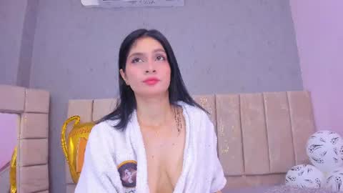 Snapshot of tiffany_mendez chatting on July 7, 12:09 pm tiffany_mendez online show from July 7, 12:09 pm