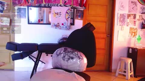 Snapshot of tiffany_sexygirl chatting on October 21, 3:24 pm Tiffany 21 and Andy 32  online show from October 21, 3:24 pm