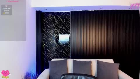 tiffanyhoustton online show from March 16, 11:47 am