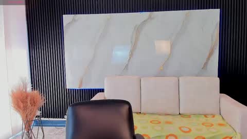 Snapshot of tiffanyhoustton chatting on April 20, 1:03 pm tiffanyhoustton online show from April 20, 1:03 pm