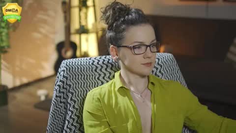 tiffanyriox online show from March 20, 12:48 am