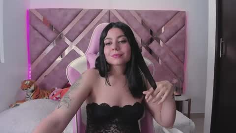 Snapshot of tigerbaby_ chatting on June 12, 5:01 pm Ana online show from June 12, 5:01 pm