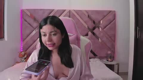 Snapshot of tigerbaby_ chatting on June 19, 4:22 pm Ana online show from June 19, 4:22 pm