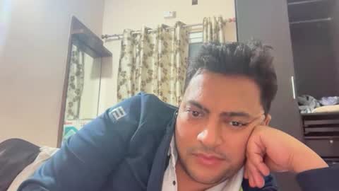 Snapshot of tigertinku chatting on November 19, 6:19 pm tigertinku online show from November 19, 6:19 pm