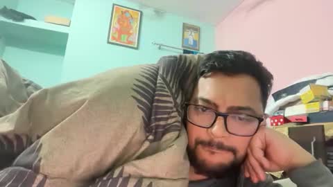 Snapshot of tigertinku chatting on February 8, 6:11 pm tigertinku online show from February 8, 6:11 pm