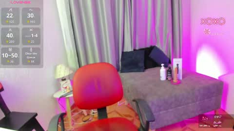 Snapshot of tiinajonus_ chatting on July 21, 4:15 am tiinajonus_ online show from July 21, 4:15 am