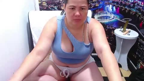 Snapshot of tila_nastyy chatting on June 9, 1:06 am Tila online show from June 9, 1:06 am