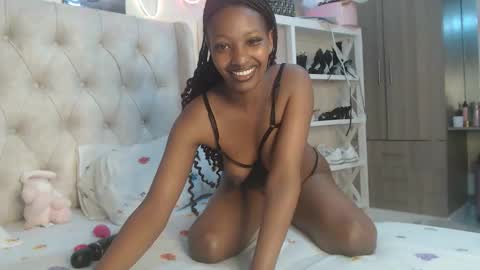 Tilly online show from December 21, 6:59 pm