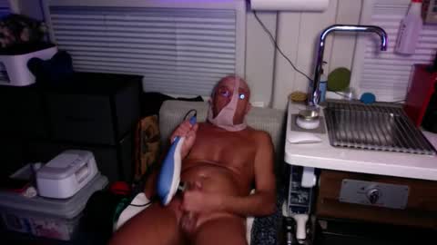 Snapshot of tim4tech chatting on October 7, 6:21 am ThongMan online show from October 7, 6:21 am