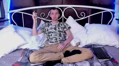 Snapshot of tim_blackk chatting on September 26, 10:25 pm Tim online show from September 26, 10:25 pm