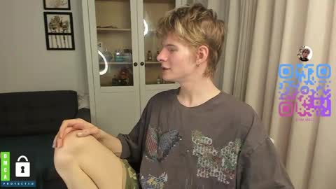 Snapshot of tim_milll chatting on May 22, 8:14 pm Tim online show from May 22, 8:14 pm