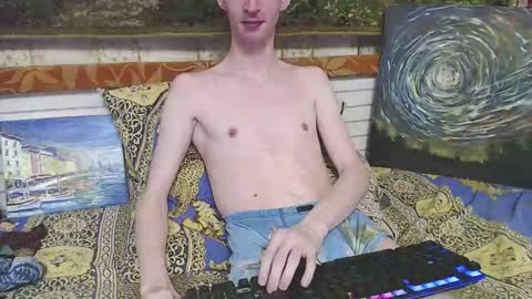 Snapshot of tima_drunk chatting on December 3, 9:33 am Timofey online show from December 3, 9:33 am