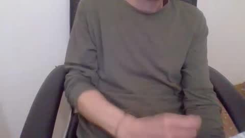 Snapshot of timehole chatting on March 3, 5:41 pm timehole online show from March 3, 5:41 pm