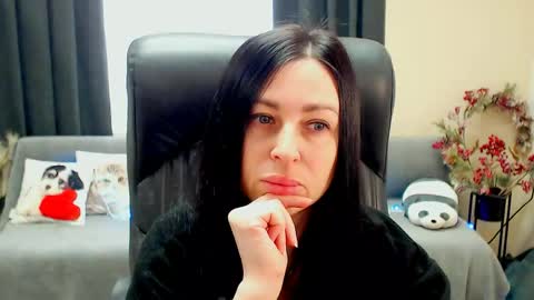 Snapshot of timeparadice chatting on April 30, 7:58 am Luisa online show from April 30, 7:58 am