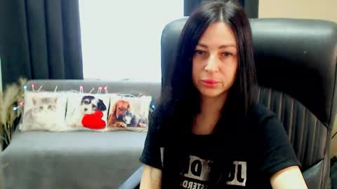 Snapshot of timeparadice chatting on May 21, 7:37 am Luisa online show from May 21, 7:37 am