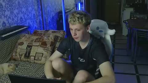 Tim WhiteS online show from March 12, 9:21 pm