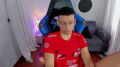 timi  jones online show from December 3, 5:01 pm