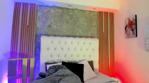 Snapshot of timothy_ross chatting on June 1, 9:05 pm Timothy 21 years old online show from June 1, 9:05 pm