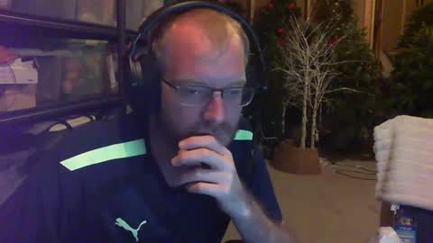 Snapshot of timtimmyyyy chatting on September 22, 6:15 am timtimmyyyy online show from September 22, 6:15 am