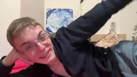 Snapshot of timveret chatting on December 3, 9:56 pm Wizard online show from December 3, 9:56 pm