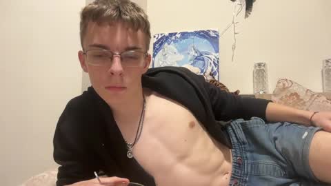 Snapshot of timveret chatting on December 12, 8:32 pm Wizard online show from December 12, 8:32 pm