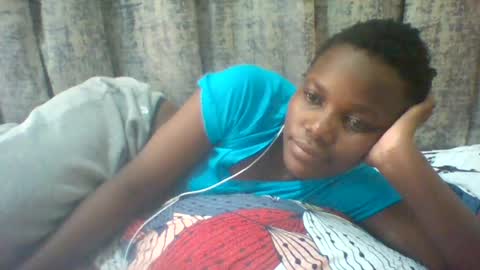 Snapshot of tina2030_1 chatting on June 18, 9:14 am tee online show from June 18, 9:14 am