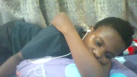 Snapshot of tina2030_1 chatting on June 23, 7:39 am tee online show from June 23, 7:39 am