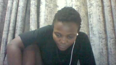 Snapshot of tina2030_1 chatting on July 28, 8:52 pm tee online show from July 28, 8:52 pm