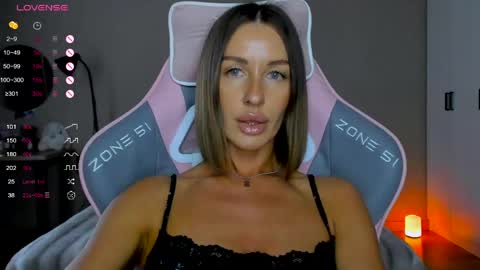 Snapshot of tina__bestie chatting on May 20, 10:32 am Tina online show from May 20, 10:32 am