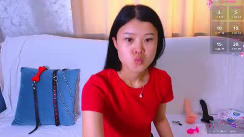 Snapshot of tina__kim chatting on July 17, 9:49 am tina__kim online show from July 17, 9:49 am