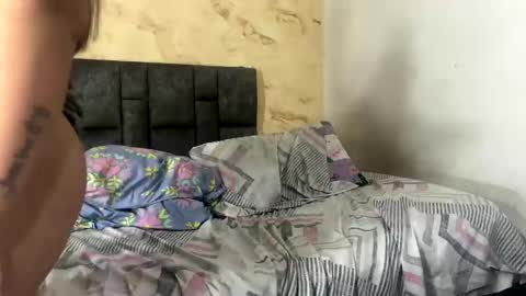 Snapshot of tina_russo chatting on April 30, 1:34 am tina_russo online show from April 30, 1:34 am