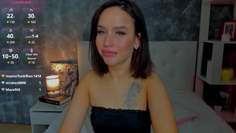 Snapshot of tina_xx_tina chatting on March 16, 5:44 am Kristina online show from March 16, 5:44 am