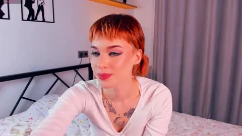 Stacy online show from February 15, 10:31 pm