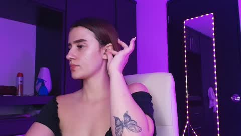 Tina  online show from April 4, 1:37 am