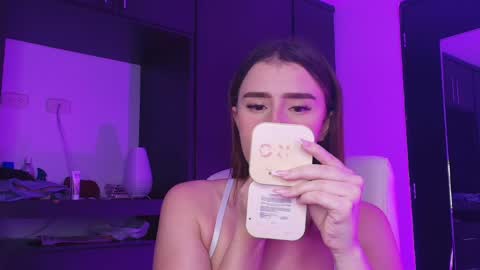 Snapshot of tinaajones_ chatting on June 5, 5:03 am Tina online show from June 5, 5:03 am
