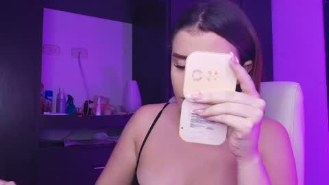 Snapshot of tinaajones_ chatting on June 7, 2:27 am Tina online show from June 7, 2:27 am