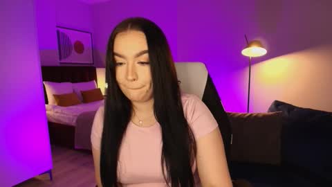 hi im curvy babyface girlie Tina online show from February 6, 8:18 am