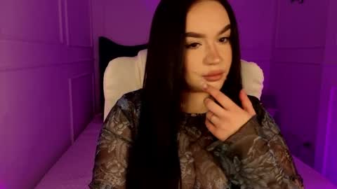 hi im curvy babyface girlie Tina online show from April 7, 7:09 am