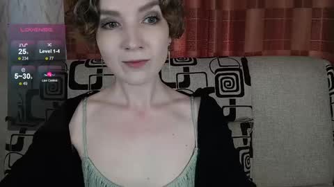 Snapshot of tinawincee chatting on May 24, 5:01 am Tina online show from May 24, 5:01 am