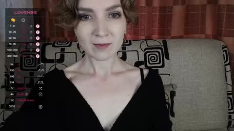 Snapshot of tinawincee chatting on May 28, 4:54 am Tina online show from May 28, 4:54 am