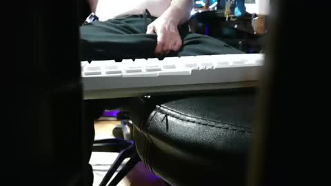 tinkertrain420 online show from March 3, 9:44 am