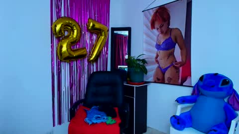 Snapshot of tinnadawson chatting on March 9, 12:31 am I AM BELLA ----------- follow my IG TINNS 69 online show from March 9, 12:31 am