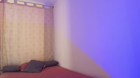 TINNY AND CANDY online show from February 8, 3:59 pm