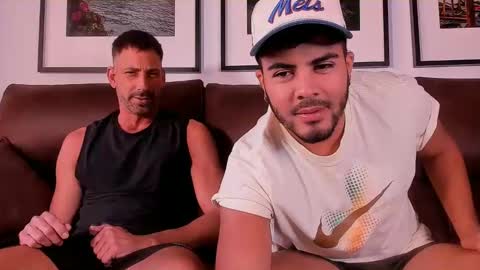 Snapshot of tinoclandestino chatting on December 9, 4:15 pm tinoclandestino online show from December 9, 4:15 pm