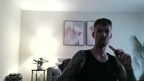 Snapshot of tinojetset069 chatting on July 24, 9:02 pm tinojetset069 online show from July 24, 9:02 pm