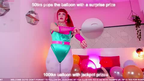 Snapshot of tiny__emmy chatting on December 22, 5:53 pm Emmy blue berry1 online show from December 22, 5:53 pm