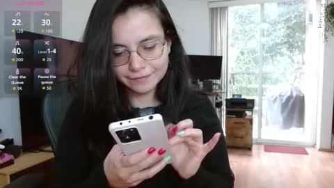 Tiny Caroline online show from November 11, 9:37 pm