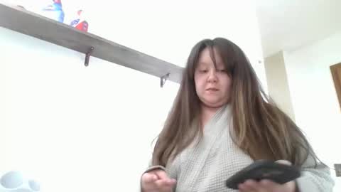 Snapshot of tiny_marin chatting on March 28, 11:48 pm tiny_marin online show from March 28, 11:48 pm