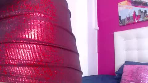 Snapshot of tiny_whore18 chatting on October 22, 4:18 pm tiny_whore18 online show from October 22, 4:18 pm