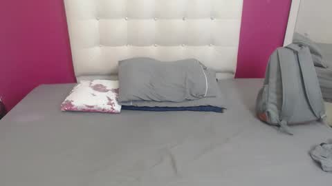 tiny_whore18 online show from February 4, 10:36 pm